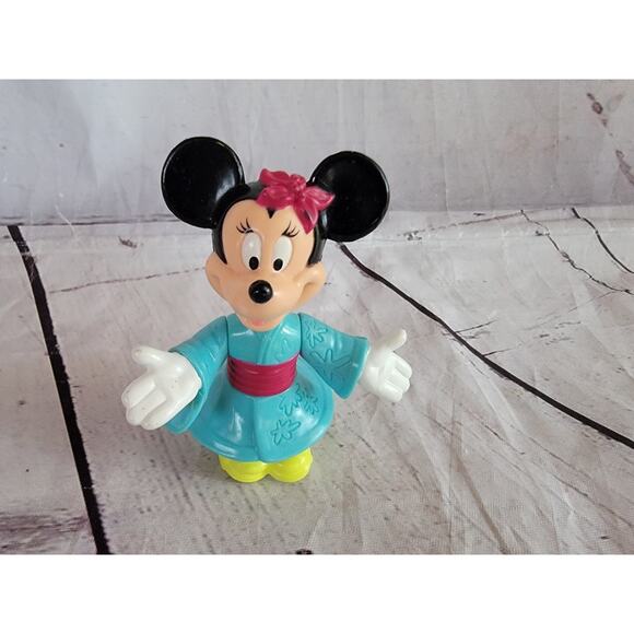 Vintage Disney Epcot Center Geisha Minnie Mouse Toy Figurine - Picture 2 of 5